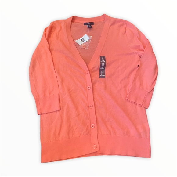 GAP Coral Button V Neck Cardigan - Picture 3 of 5